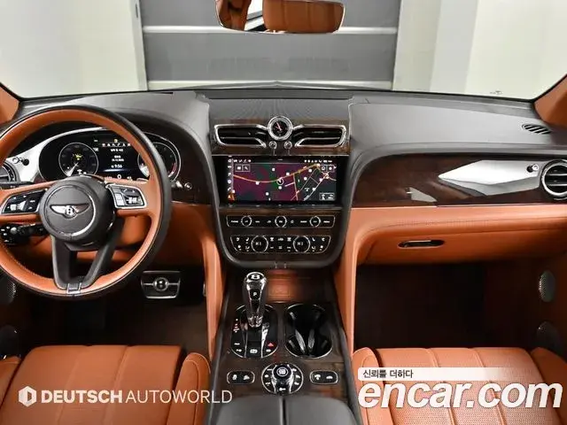 Bentley Bentayga 2021 — Photo 11/20