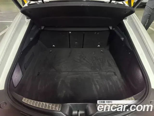 Mercedes-Benz AMG GT 2022 — Photo 12/20
