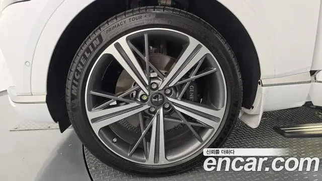 Genesis GV80 Coupe 2024 — ფოტო 11/41
