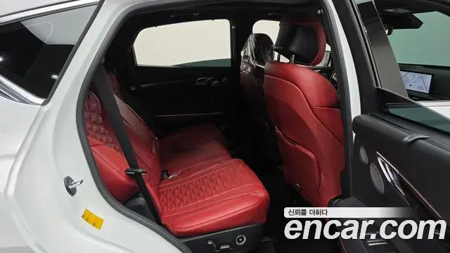 Genesis GV80 Coupe 2024 — ფოტო 13/41