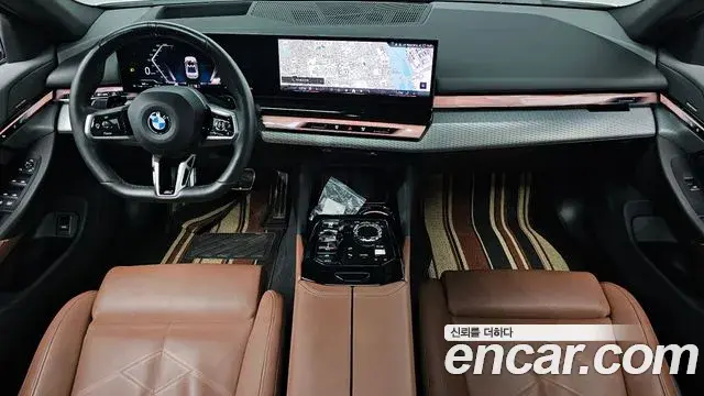 BMW 5 Series 2024 — Şəkil 27/37
