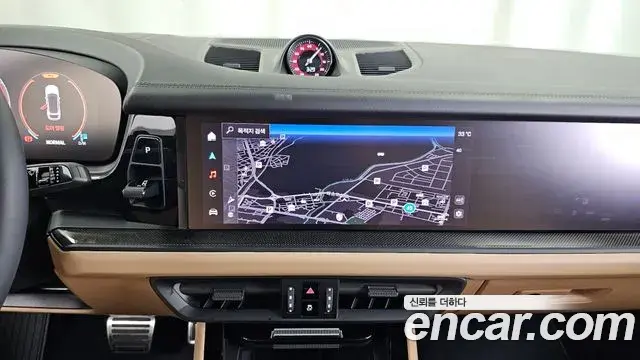 Porsche Cayenne 2025 — Şəkil 16/20