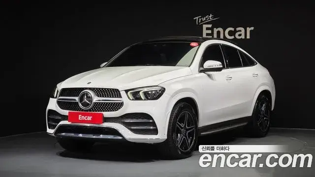 Mercedes-Benz GLE-Class 2021 — Фото 1/20