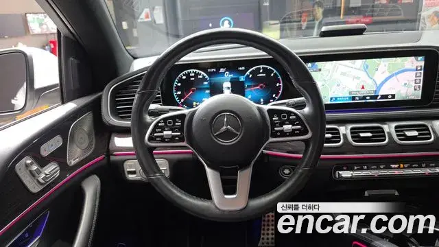 Mercedes-Benz GLE-Class 2021 — Фото 12/20