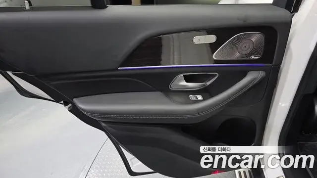 Mercedes-Benz GLE-Class 2021 — Şəkil 34/37