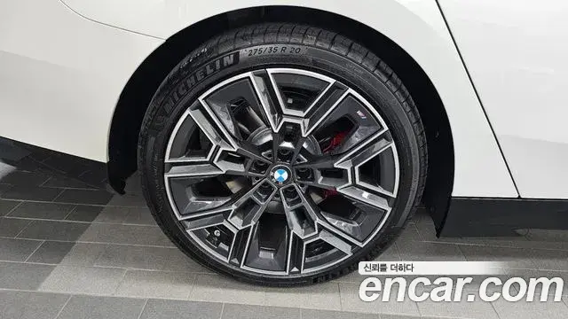 BMW 5 Series 2026 — Photo 19/35