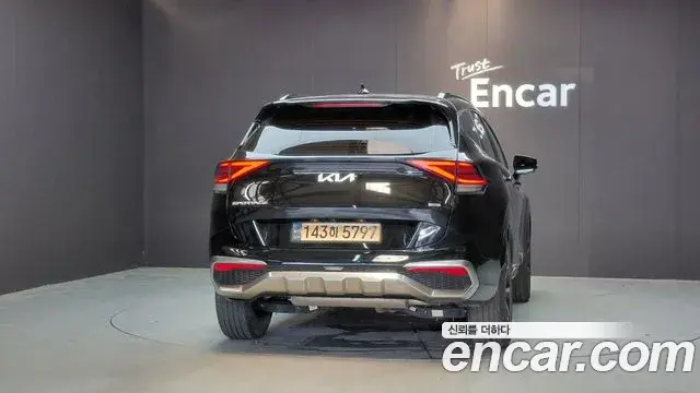 Kia Sportage 2023 — Фото 4/20
