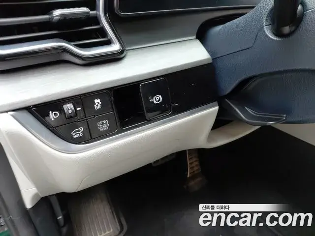 Kia Sportage 2023 — Фото 19/20