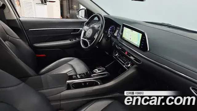 Hyundai Sonata 2022 — Фото 19/20