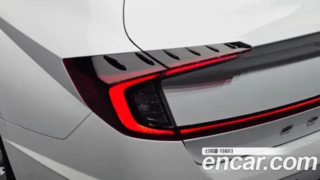 Hyundai Sonata Hybrid 2022 — Şəkil 2/33