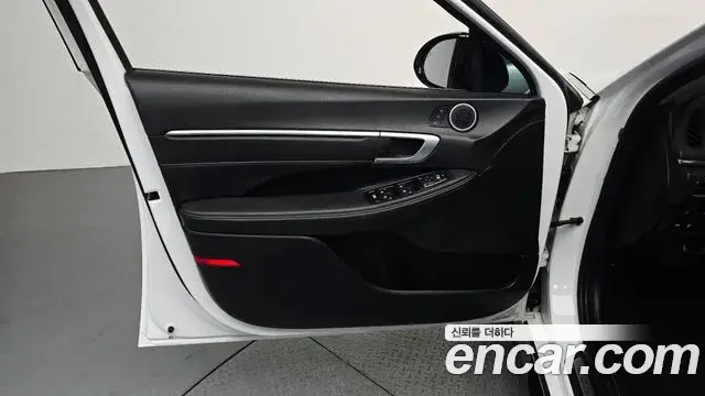 Hyundai Sonata Hybrid 2022 — Şəkil 4/33