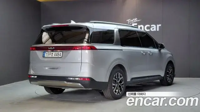 Kia Carnival 2022 — Фото 2/20