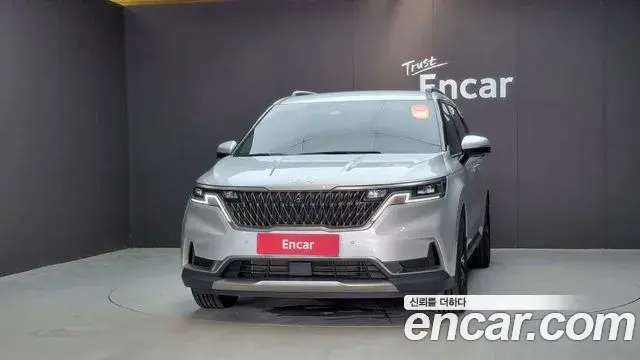 Kia Carnival 2022 — Фото 3/20