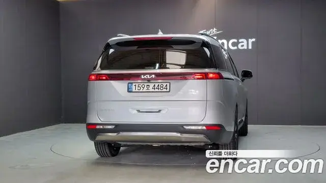 Kia Carnival 2022 — Фото 4/20