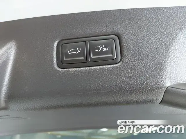 Kia Carnival 2022 — Фото 17/20