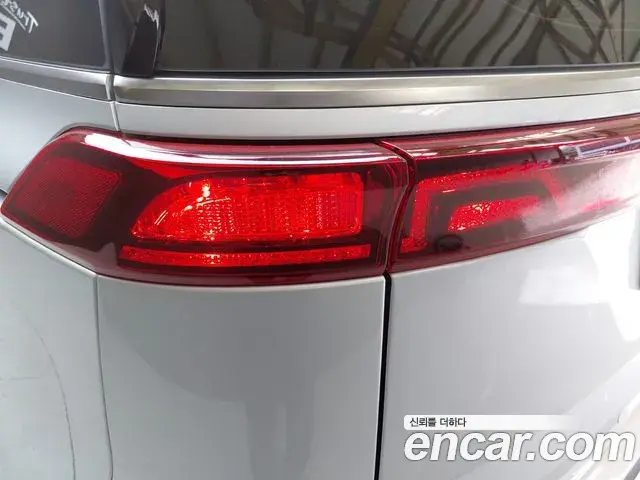 Kia Carnival 2022 — Şəkil 29/29