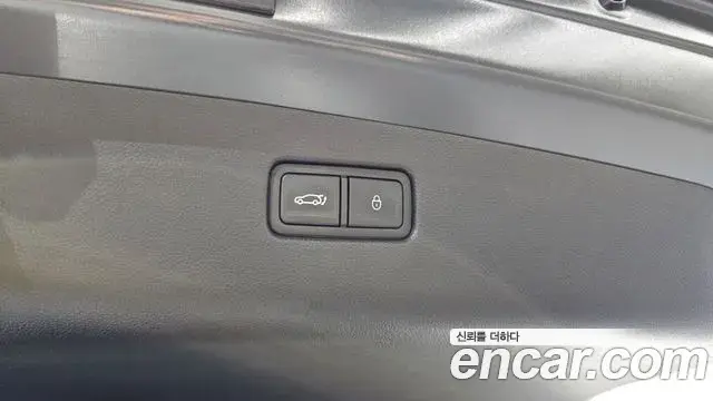 Genesis GV70 2024 — ფოტო 21/34