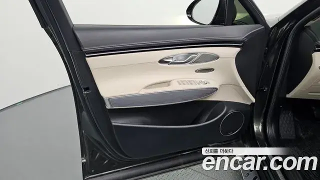 Genesis GV70 2024 — ფოტო 11/34