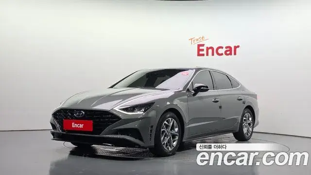 Hyundai Sonata 2022 — Фото 1/20