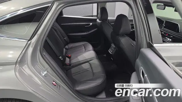 Hyundai Sonata 2022 — Фото 11/20