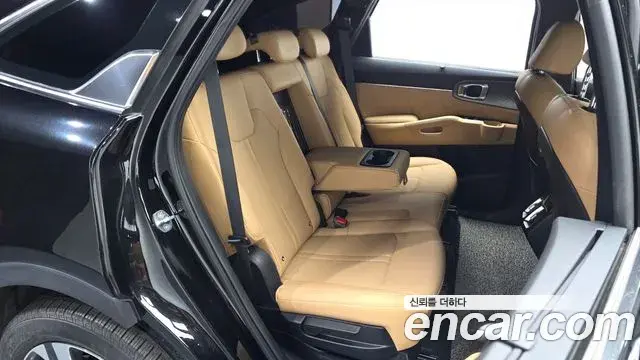 Kia Sorento 2023 — Фото 12/20