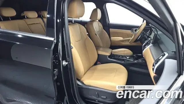 Kia Sorento 2023 — ფოტო 19/34