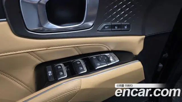 Kia Sorento 2023 — ფოტო 33/34