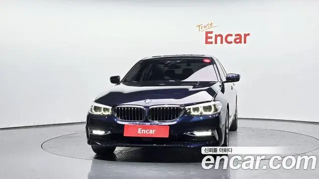 BMW 5 Series 2018 — Фото 3/20