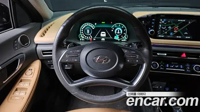 Hyundai Sonata 2021 — Фото 13/20