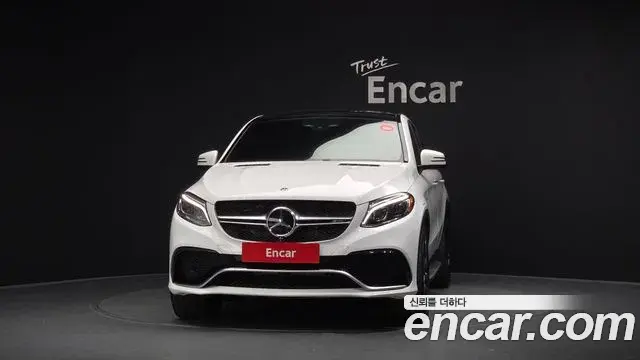 Mercedes-Benz GLE-Class 2019 — Фото 2/20