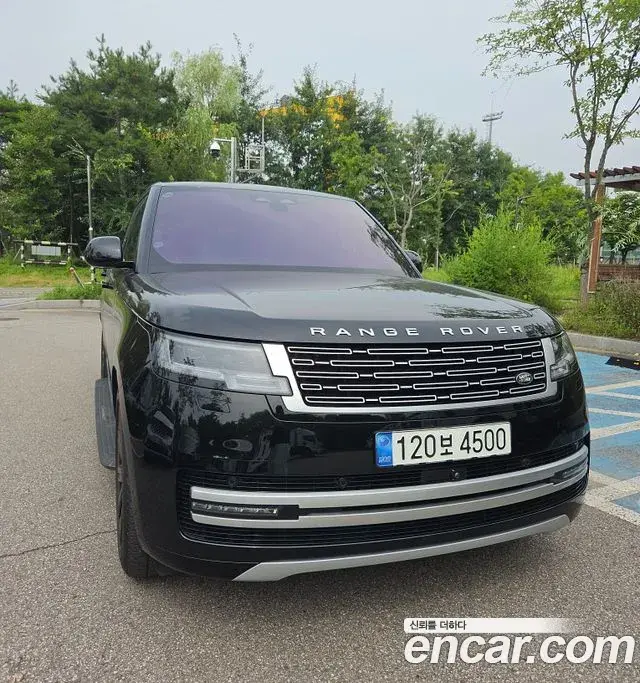Land Rover Range Rover 2022 — Photo 4/14