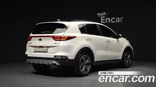 Kia Sportage The Bold 2019 — Фото 2/20