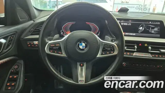 BMW 1 Series 2023 — Фото 13/18