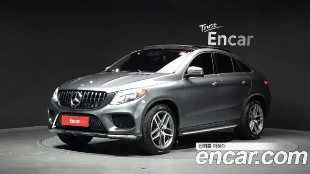 Mercedes-Benz GLE-Class 2018 — Фото 1/20