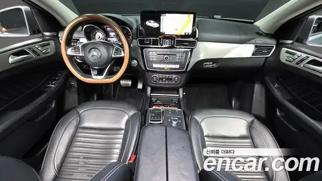 Mercedes-Benz GLE-Class 2018 — Фото 7/20
