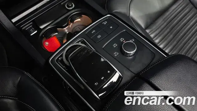 Mercedes-Benz GLE-Class 2018 — Фото 9/20