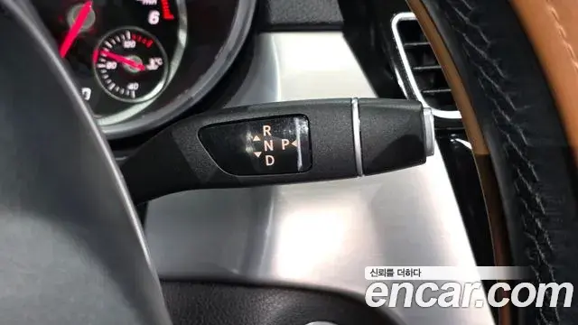 Mercedes-Benz GLE-Class 2018 — ფოტო 11/36