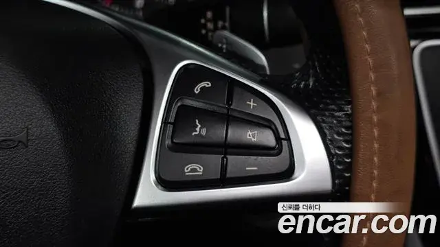 Mercedes-Benz GLE-Class 2018 — ფოტო 14/36