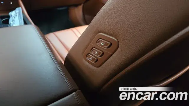 Kia K8 2024 — Photo 8/37