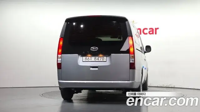 Hyundai Staria 2021 — Фото 4/20