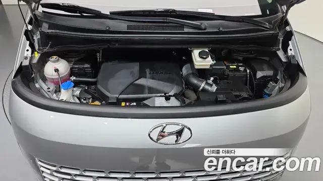 Hyundai Staria 2021 — Фото 6/20