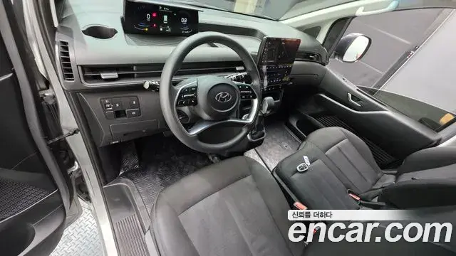 Hyundai Staria 2021 — Фото 7/20