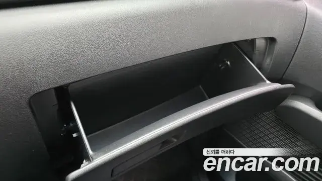 Hyundai Staria 2021 — ფოტო 1/30