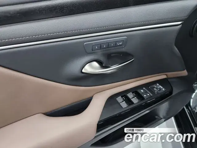 Lexus ES300h 2026 — Şəkil 2/20