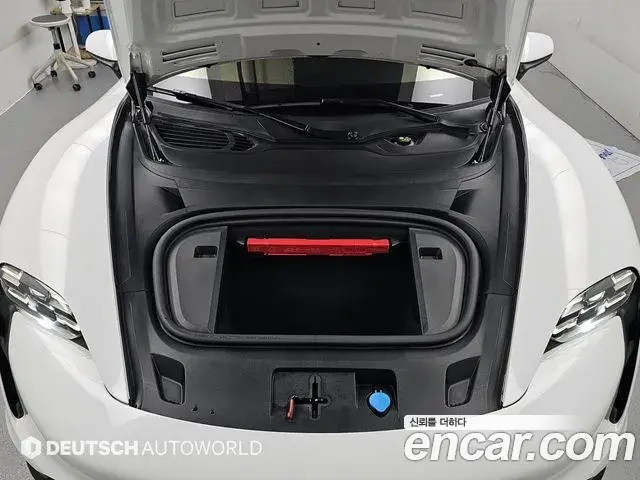 Porsche Taycan 2022 — ფოტო 7/7
