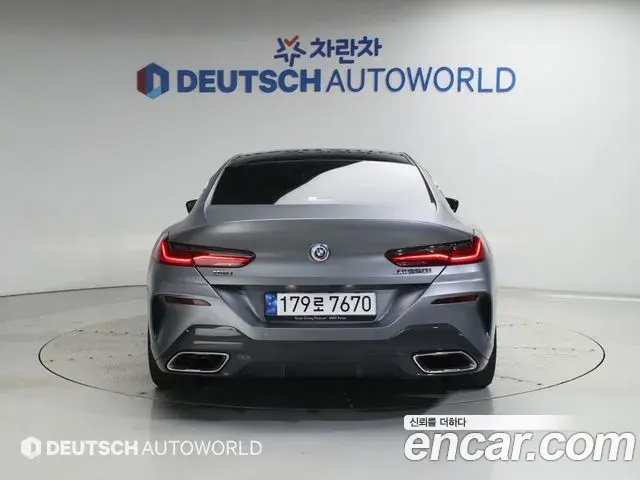 BMW 8 Series 2022 — Фото 3/20