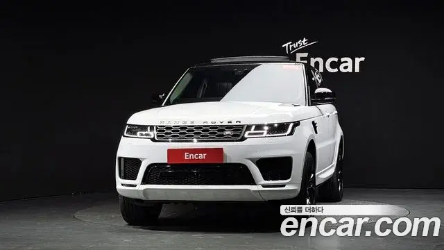Land Rover Range Rover Sport 2019 — Photo 24/35