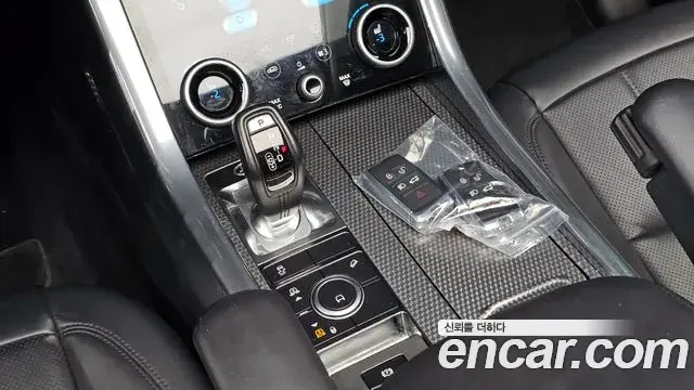 Land Rover Range Rover Sport 2019 — Photo 35/35