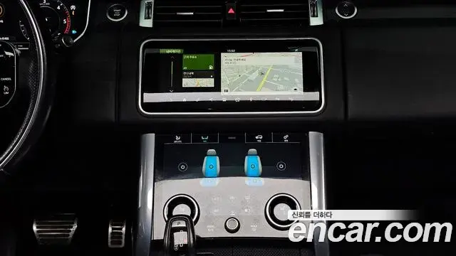 Land Rover Range Rover Sport 2019 — Photo 29/35