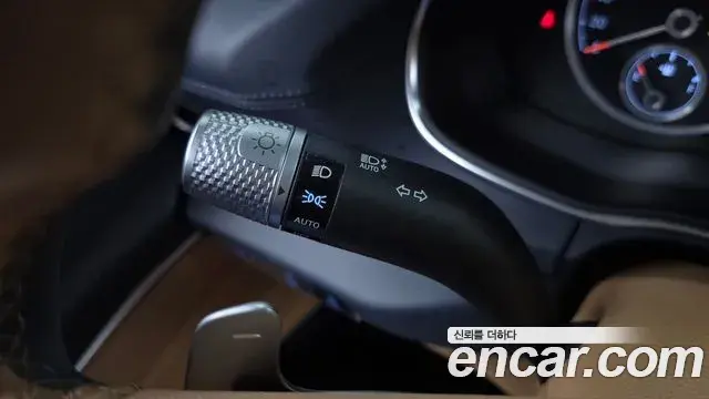 Genesis GV80 2023 — Şəkil 25/32